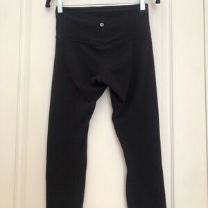 LULULEMON Black Leggings with Cute Bow Design on waist band